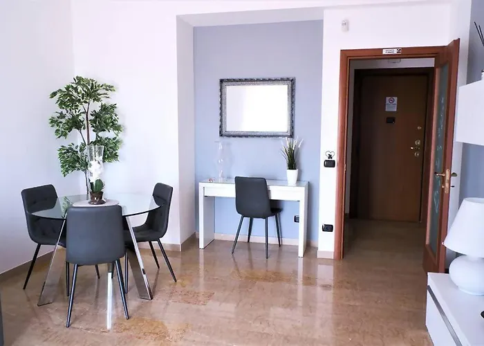 Sun & Moon Family Free Parking דירה *